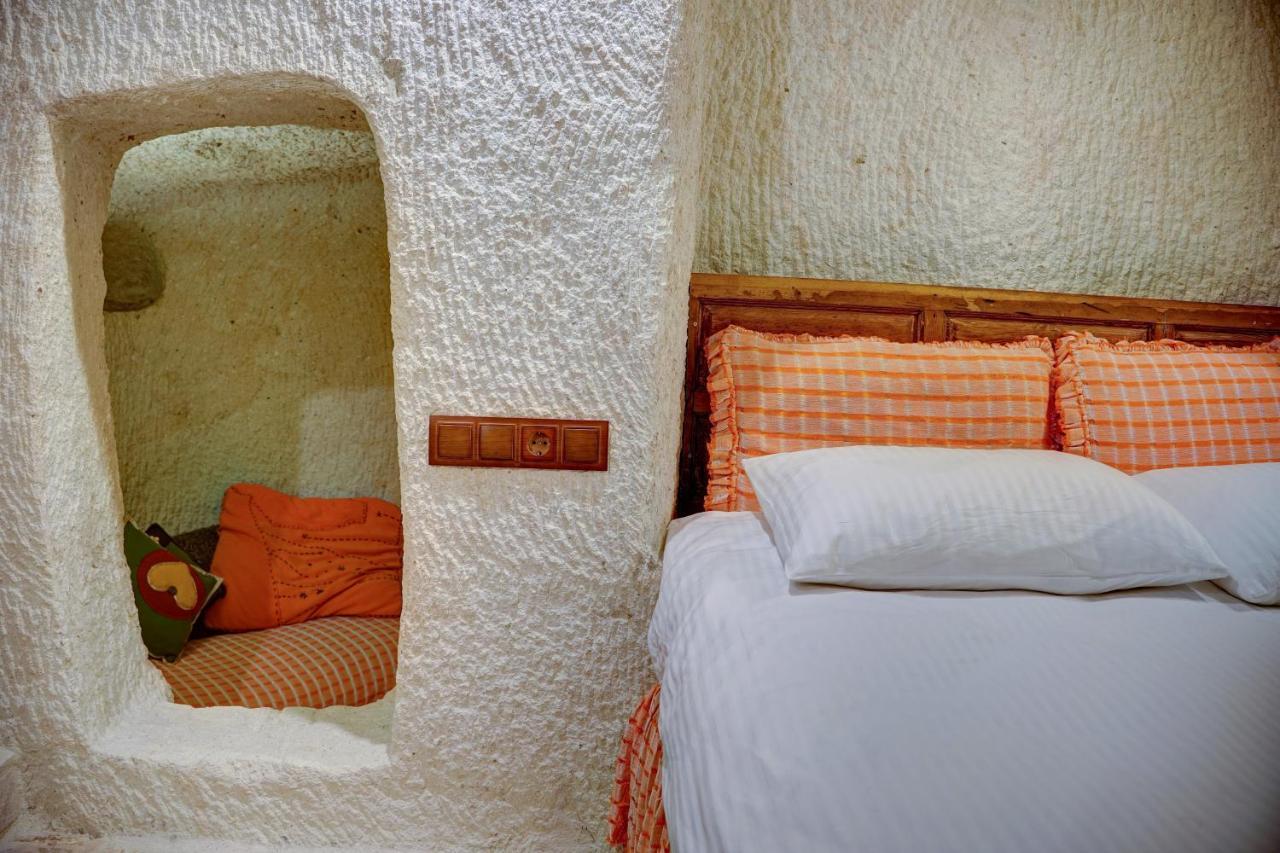 Gibos Cave Hotel อูร์กุบ ภายนอก รูปภาพ