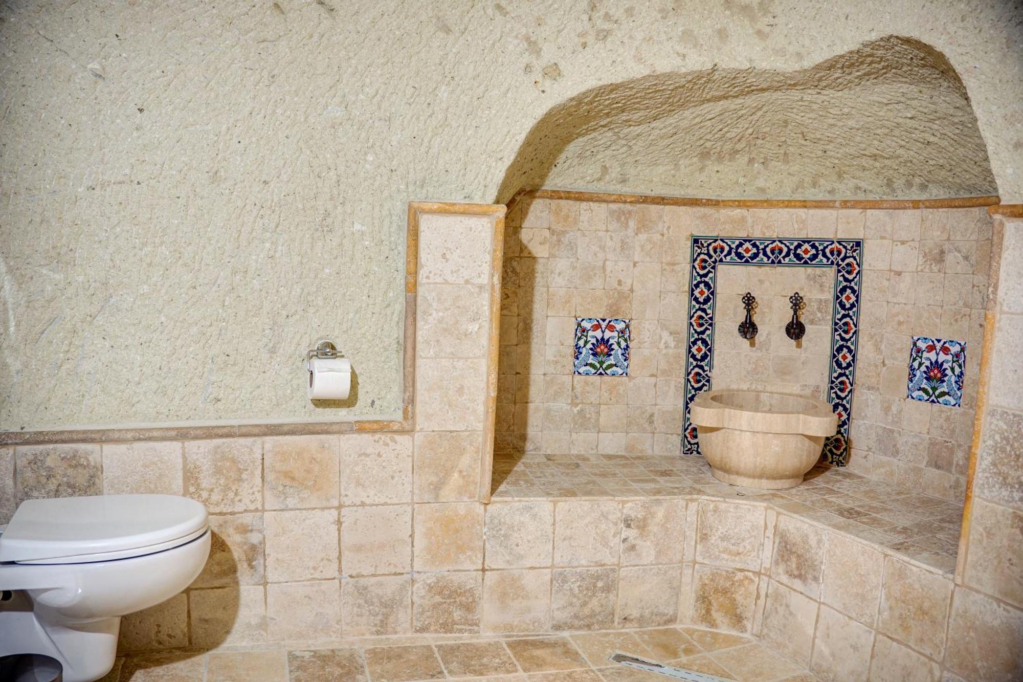 Gibos Cave Hotel อูร์กุบ ภายนอก รูปภาพ