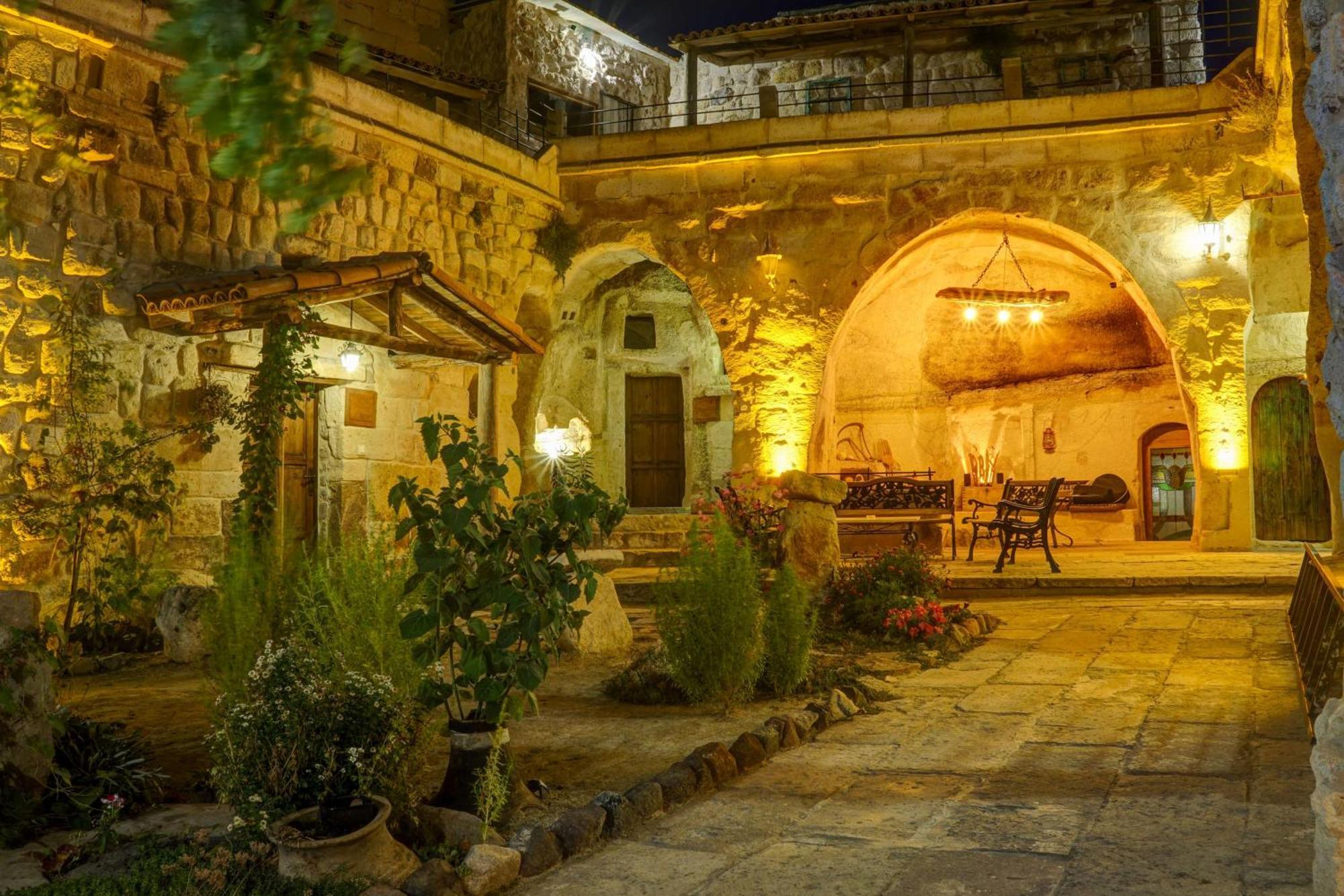Gibos Cave Hotel อูร์กุบ ภายนอก รูปภาพ