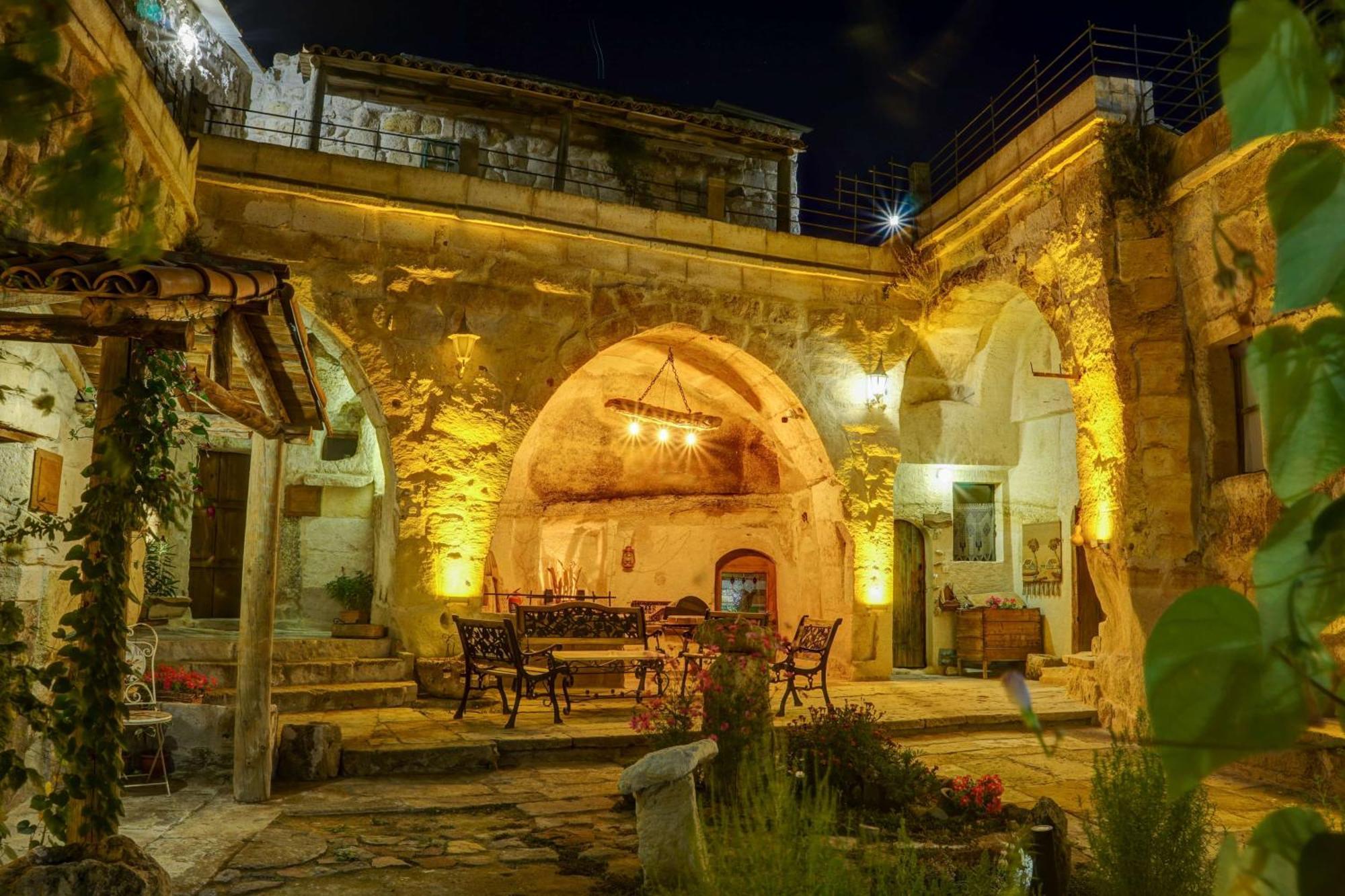 Gibos Cave Hotel อูร์กุบ ภายนอก รูปภาพ